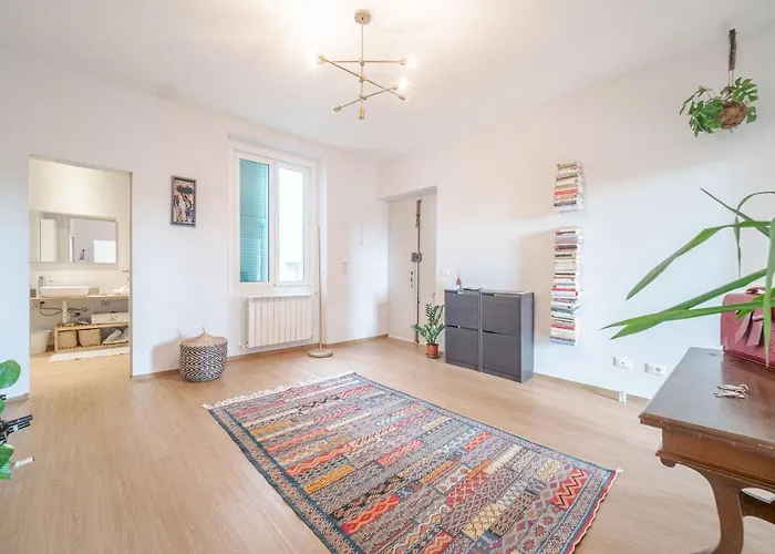 Bright Apartment A Few Steps From Via Garibaldi