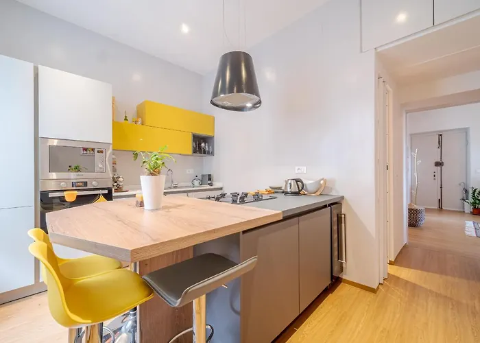 Bright Apartment A Few Steps From Via Garibaldi